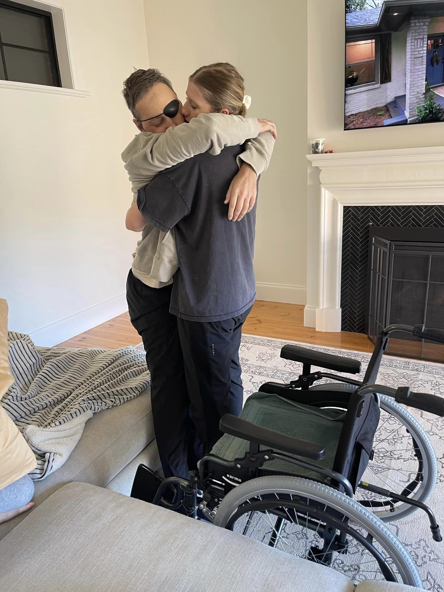 B4D Wheelchair hug.jpg (355 KB)